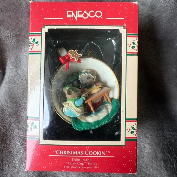 Vintage 1991 Christmas Cookin' Ornament Cozy Cup Series Collectible Mice Holiday - Picture 1 of 6
